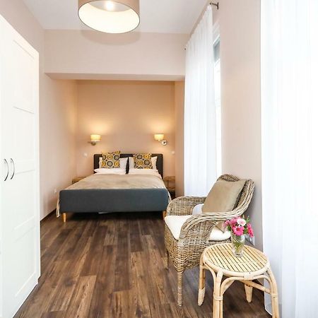 D8 Design Apartment & Studio Eger Esterno foto