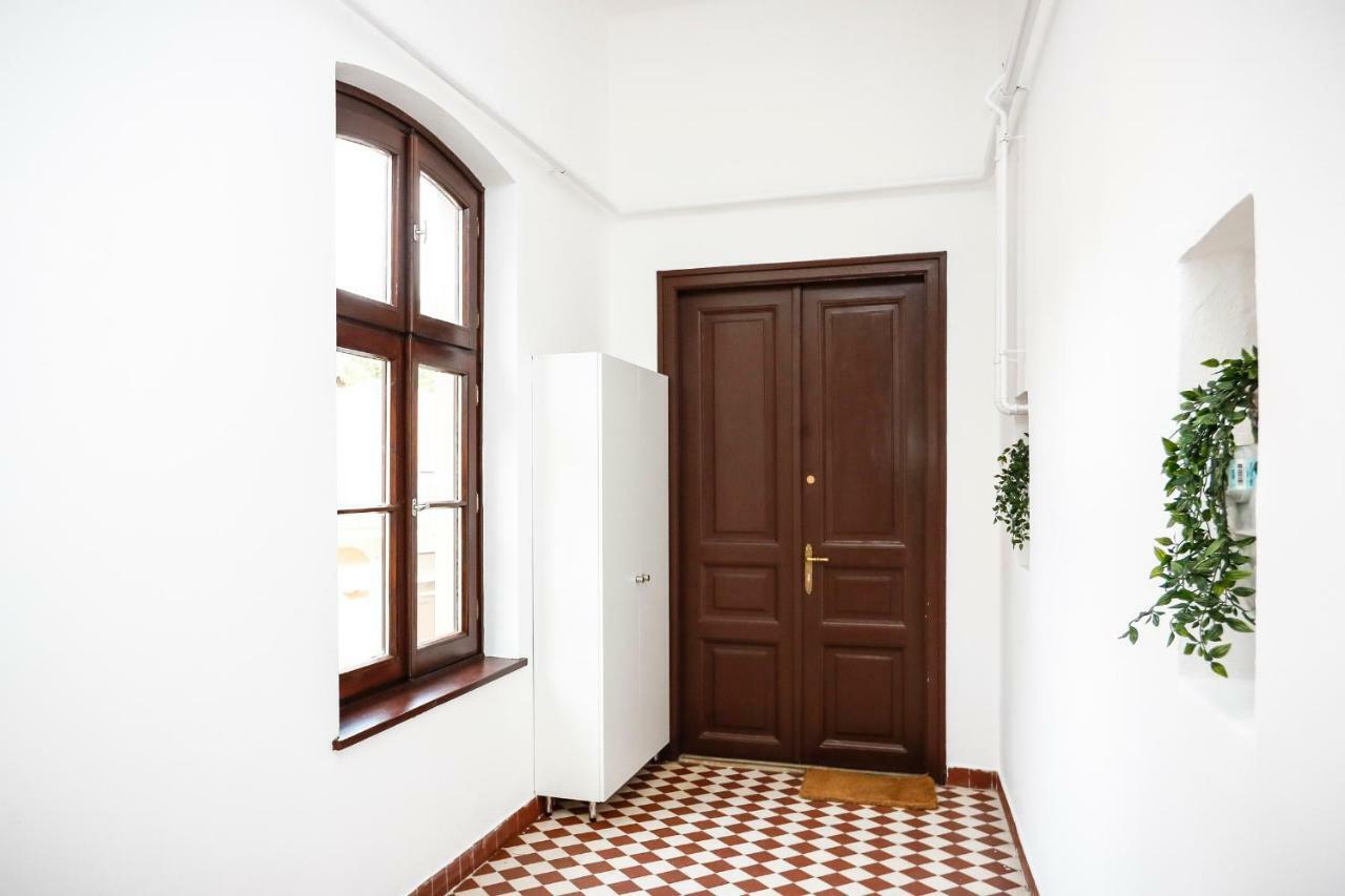 D8 Design Apartment & Studio Eger Esterno foto